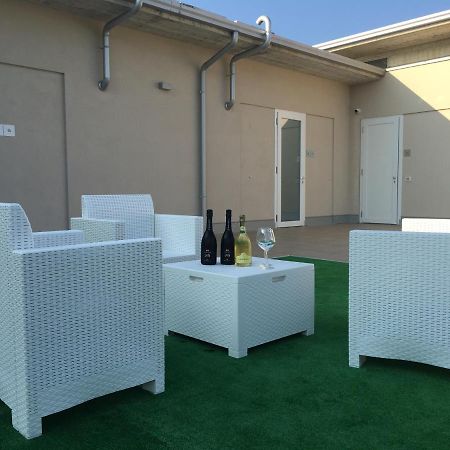 Terrazza Rooms Castrezatto 外观 照片