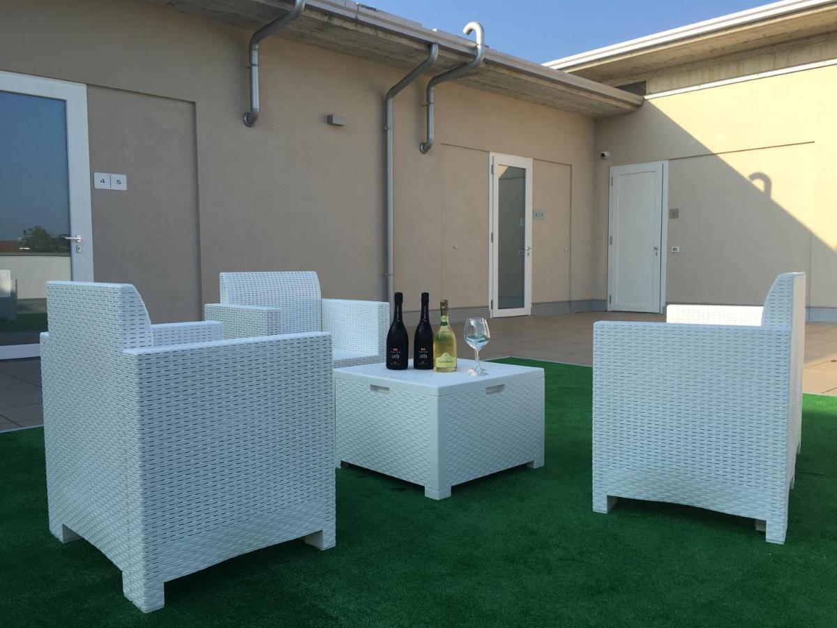 Terrazza Rooms Castrezatto 外观 照片