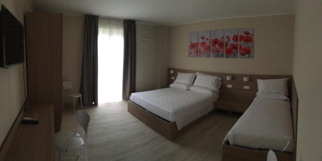 Terrazza Rooms Castrezatto 外观 照片